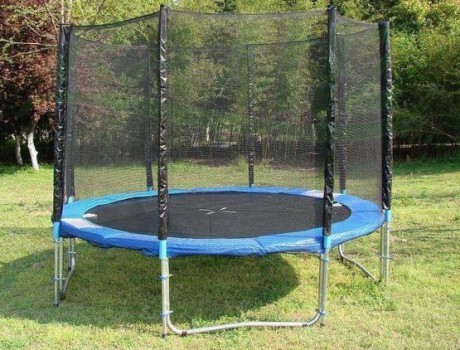 bezpieczna trampolina dla dzieci