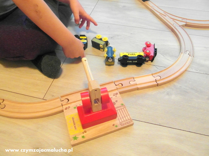 drewniane tory dla dzieci