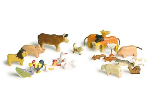 drewniane figurki zwierząt