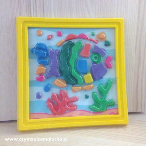 wyklejanie plasteliną